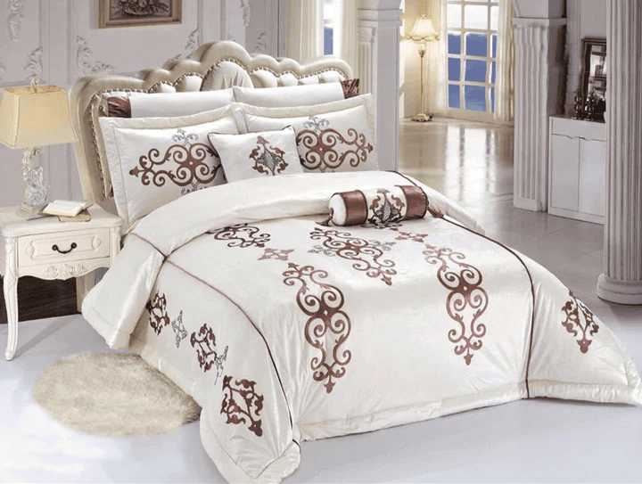 8 Pcs Bridal Velvet Bed Sheet Comforter Set – Elegant White