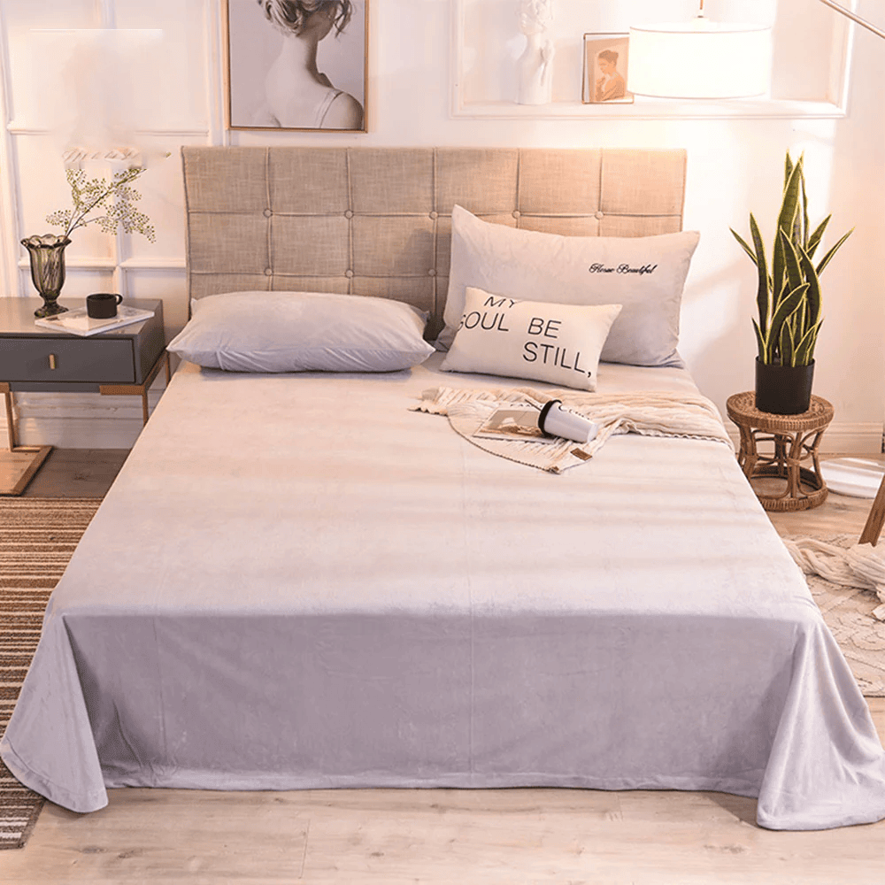 Velvet Bed sheet with 2 pillow covers - light magenta