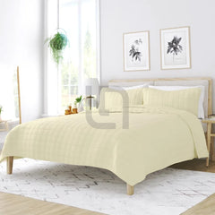 Coverlet Beige