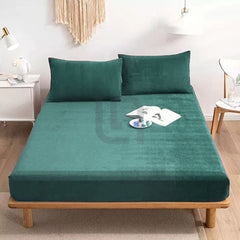 VELVET FITTED BED SHEET – AQUA GREEN